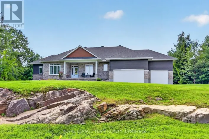 143 RAYMOND LUHTA CRESCENT, McNab/Braeside