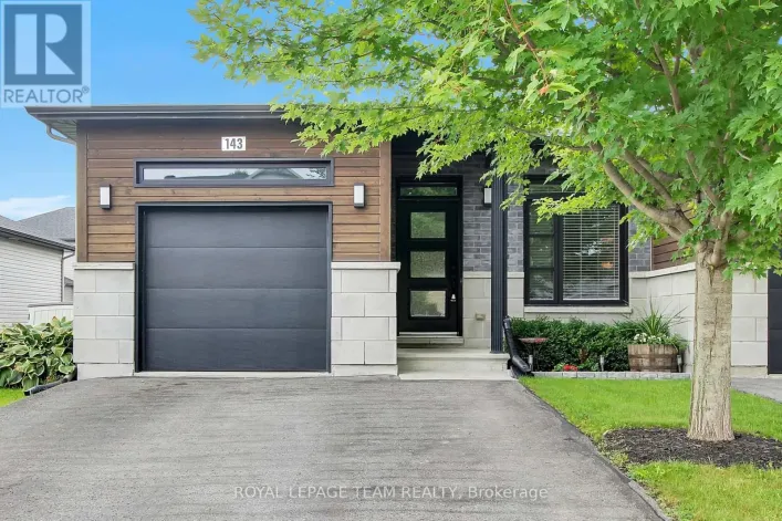 143 ST MALO PLACE, Russell