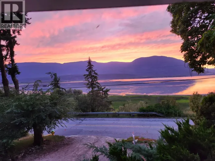 1430 Lakeshore Road NE, Salmon Arm