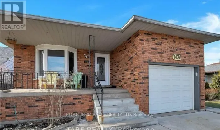 1430 UPPER GAGE AVENUE, Hamilton