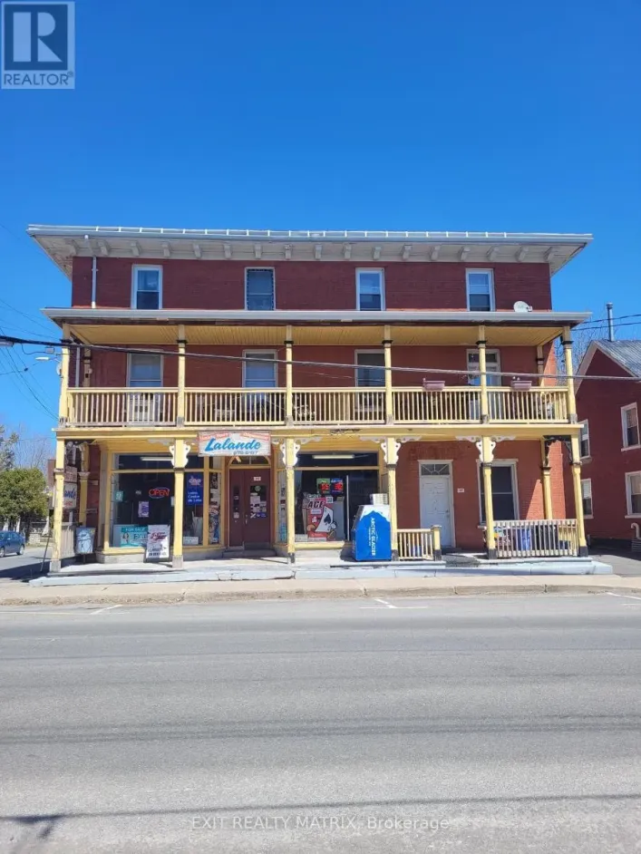 143-145 MAIN STREET E, Champlain