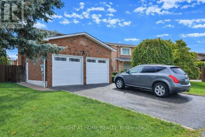 1433 BOUGH BEECHES BOULEVARD, Mississauga