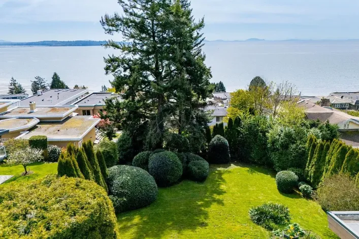 14366 MAGDALEN AVENUE, White Rock