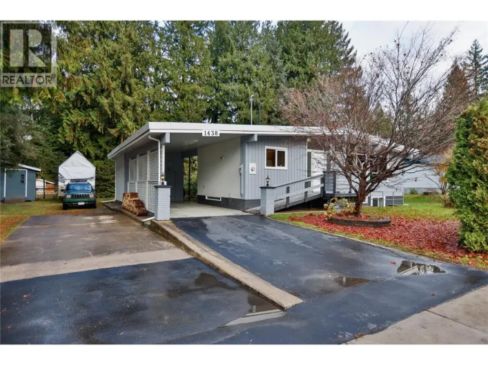 1438 Nichol Road, Revelstoke
