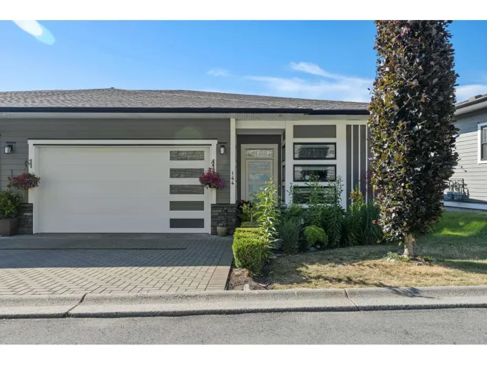 144 51096 FALLS COURT|Eastern Hillsides, Chilliwack