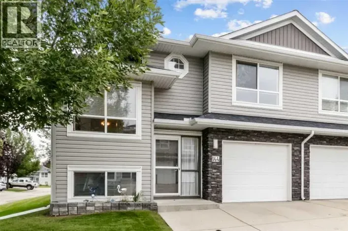 144, 55 Fairways Drive NW, Airdrie