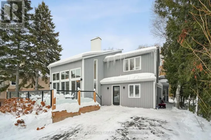 144 CARMICHAEL CRESCENT, Blue Mountains