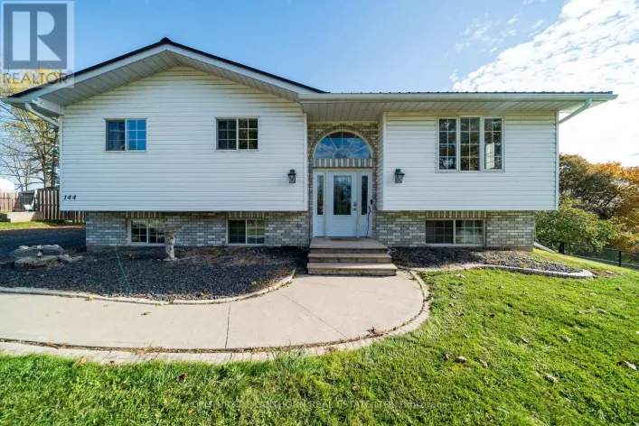 144 CENTRE STREET, Deseronto)