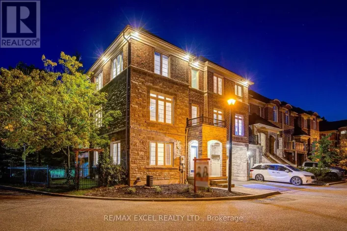 144 CHAPMAN COURT, Aurora