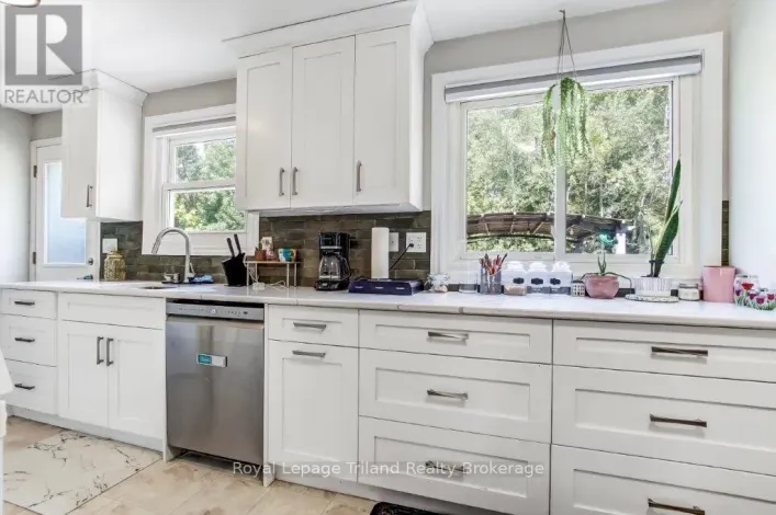 144 KEATS DRIVE, Woodstock