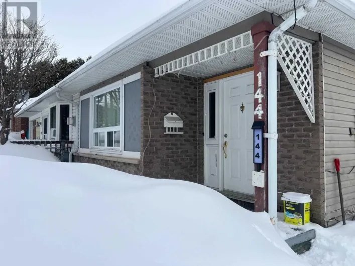 144 Ottawa, Elliot Lake