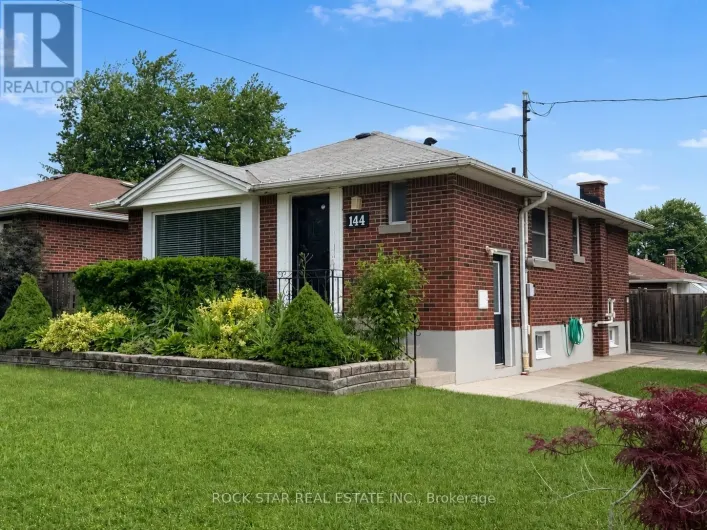 144 WINCHESTER BOULEVARD, Hamilton