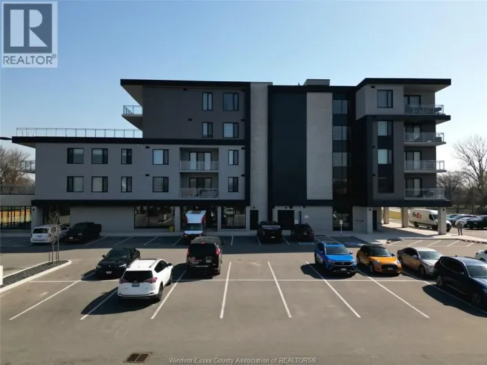 14400 TECUMSEH ROAD East Unit# 402, Tecumseh