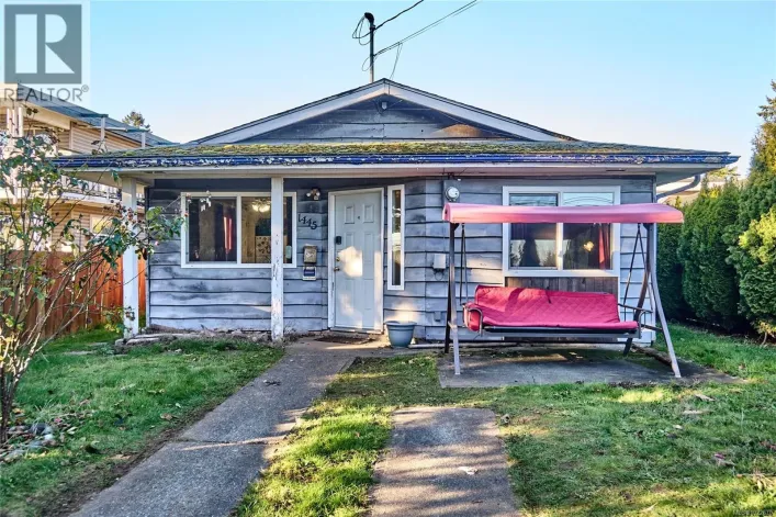 1445 Waddington Rd, Nanaimo