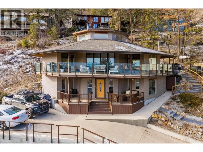 1446 Scott Crescent, West Kelowna