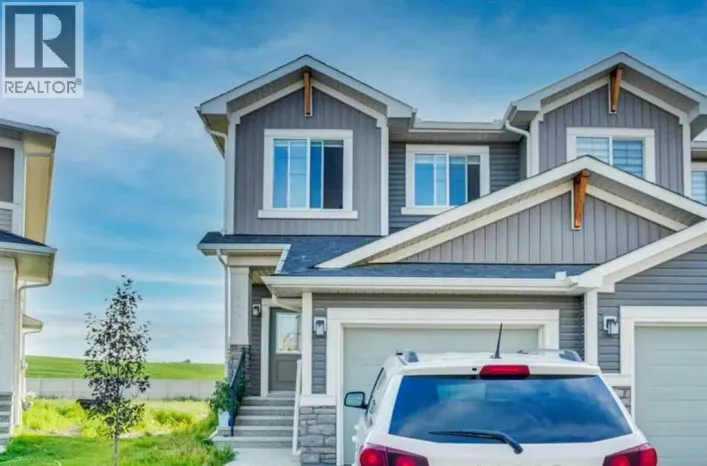 1449 Bayview Point SW, Airdrie