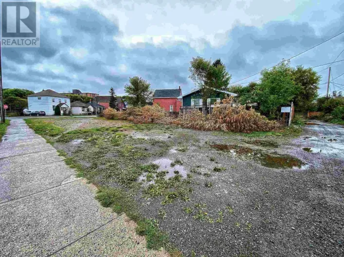 145 Cumming ST, Thunder Bay