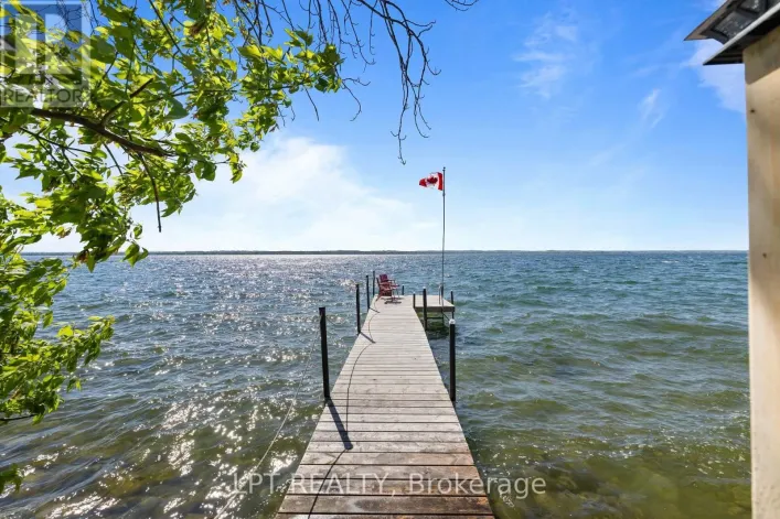 145 LAKE DRIVE N, Georgina