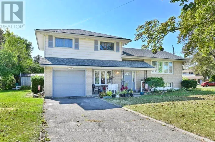 145 LELAND DRIVE, Belleville