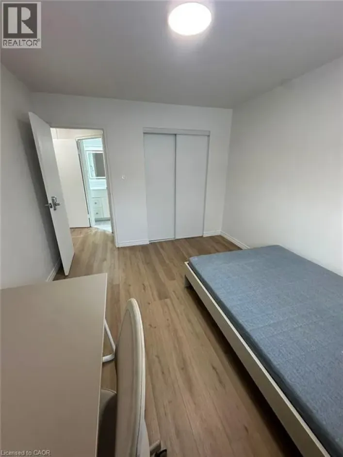 145 MACGREGOR Crescent Unit# 8 (R1), Waterloo