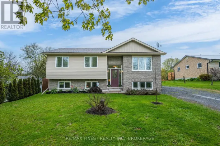 145 UPPER LAKE STREET, Prince Edward County
