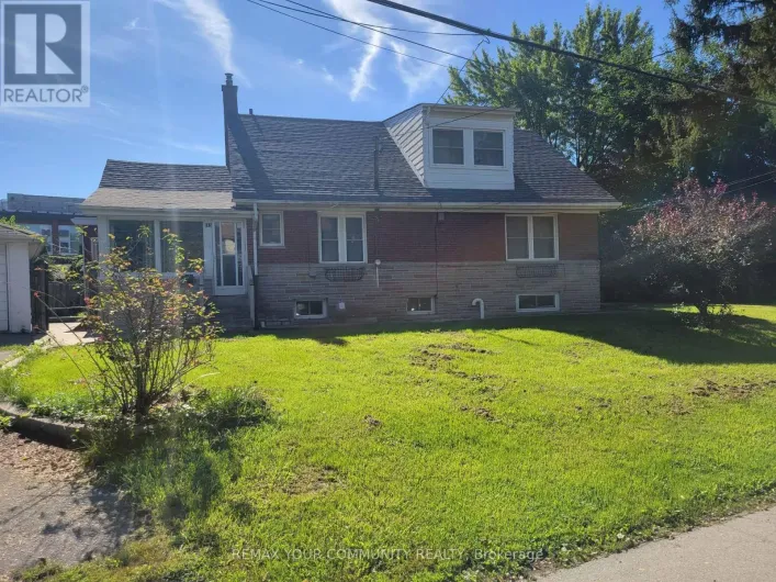 145 VARSITY ROAD, Toronto