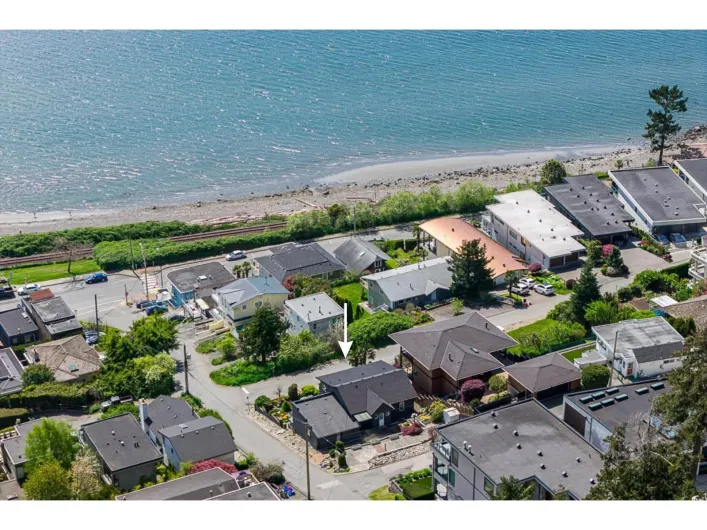 14535 SUNSET DRIVE, White Rock