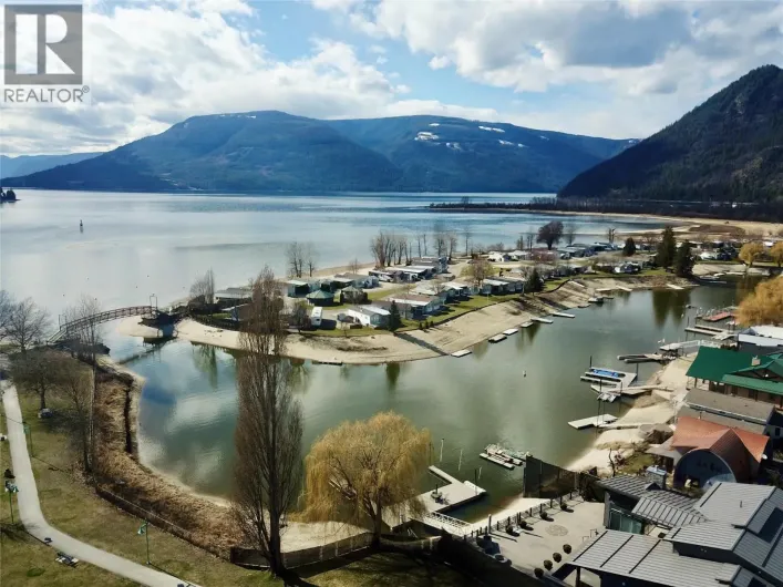 1455 Silver Sands Road Unit# 17, Sicamous