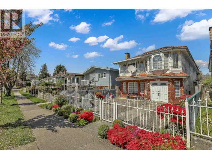 1457 E 18TH AVENUE, Vancouver
