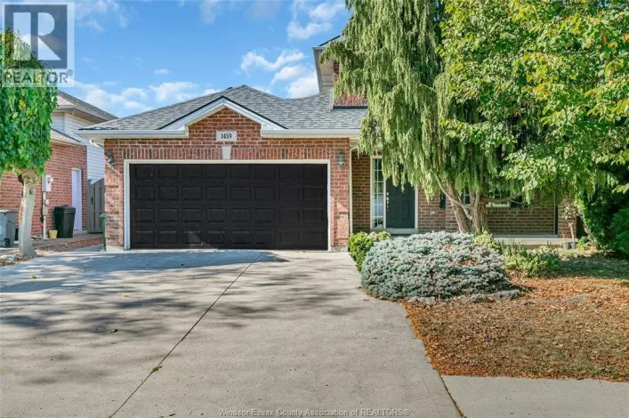 1459 CLOVER AVENUE, Windsor