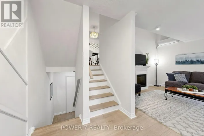 146 - 311 MILESTONE CRESCENT, Aurora