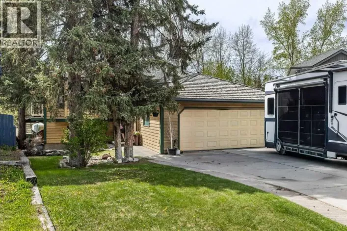 146 Cougar Point Road, Canmore