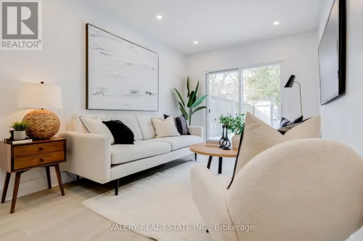 146 HANSON STREET, Toronto