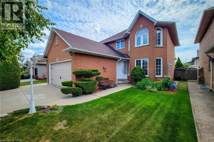 146 LOCHEED Drive, Hamilton