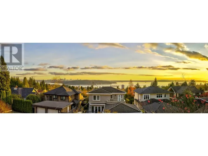 1460 NELSON AVENUE, West Vancouver