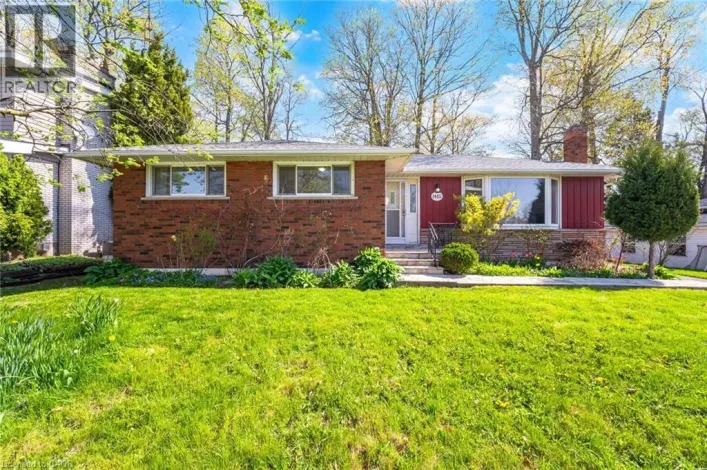 1461 MOSS GLEN Road, Burlington