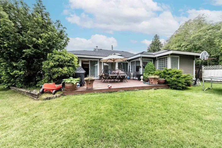 14636 18 AVENUE, Surrey