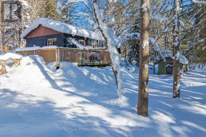 1465 FALKENBURG ROAD, Muskoka Lakes)