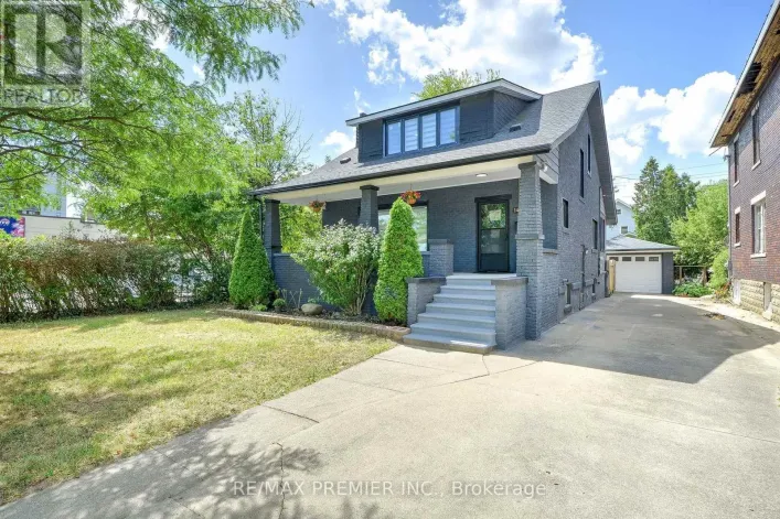 1467 OUELLETTE AVENUE, Windsor