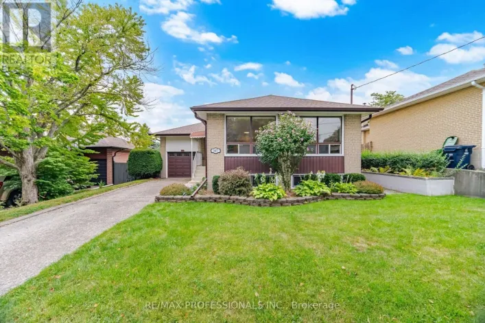 147 CHAPMAN ROAD, Toronto