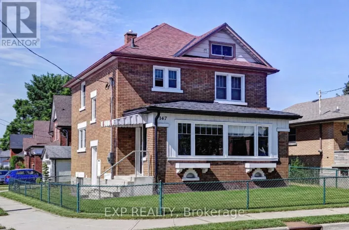 147 COURTLAND AVENUE E, Kitchener