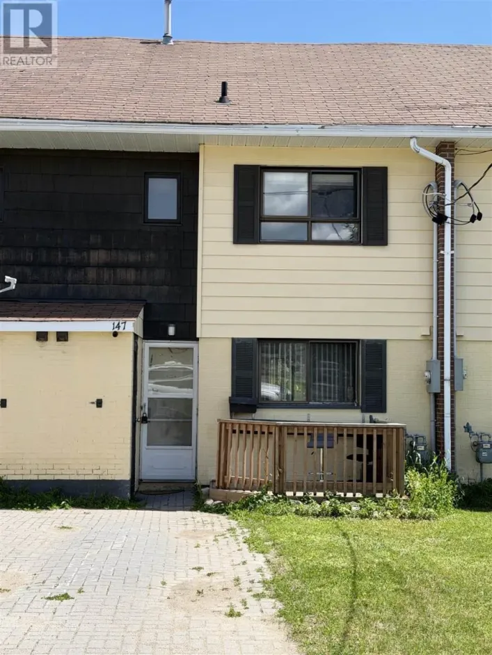 147 Hillside DR S, Elliot Lake