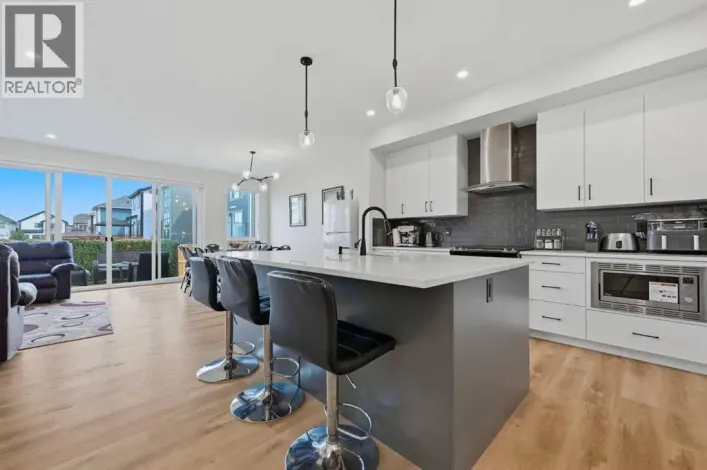 147 Magnolia Path SE, Calgary