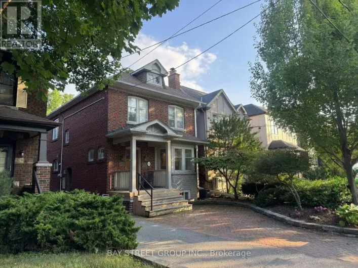 147 WANLESS AVENUE, Toronto