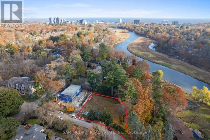 1470 PINETREE CRESCENT, Mississauga