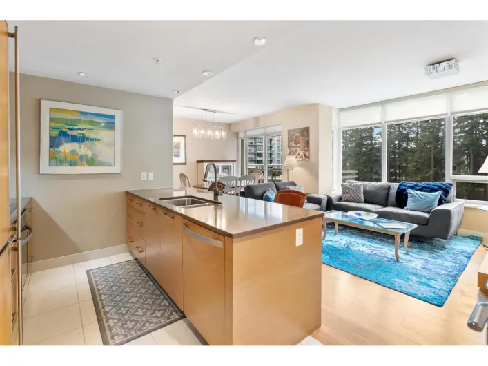 1473 JOHNSTON ROAD, White Rock