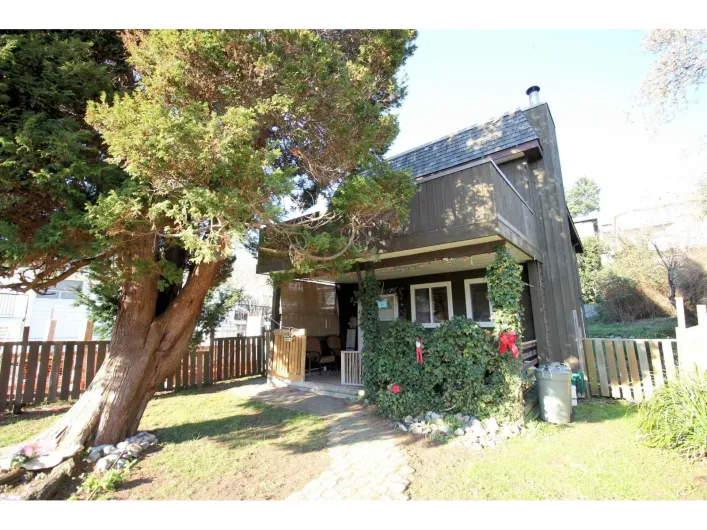 14737 GORDON AVENUE, White Rock
