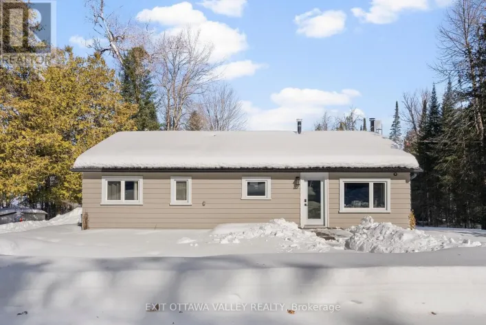 1478 KAMANISKEG LK ROAD, Hastings Highlands