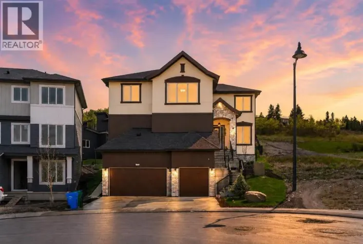 148 Crestridge Terrace SW, Calgary