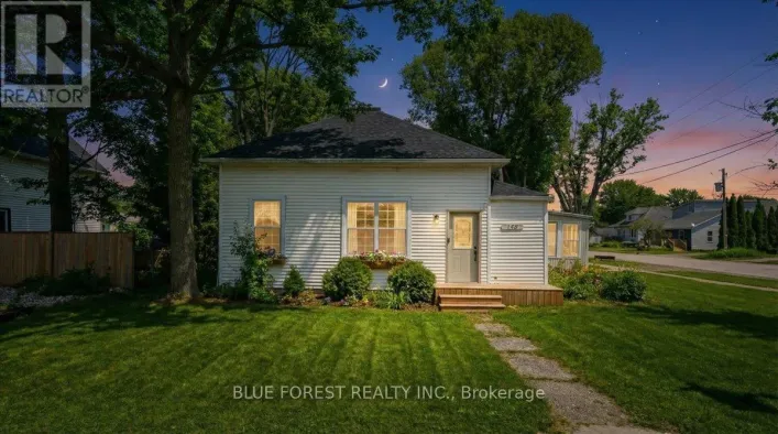 148 MAIN STREET, West Elgin